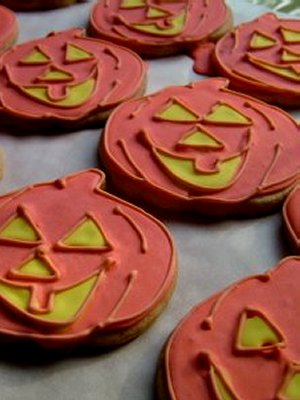 V Halloween cookies.jpg