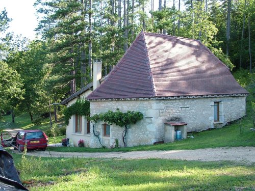Cottage 2.jpg