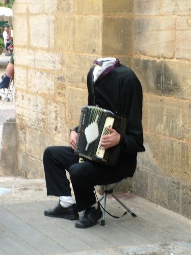 Sarlat accordion.jpg