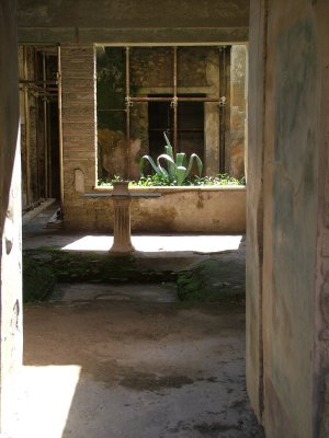 d3 Pompeii courtyard.jpg