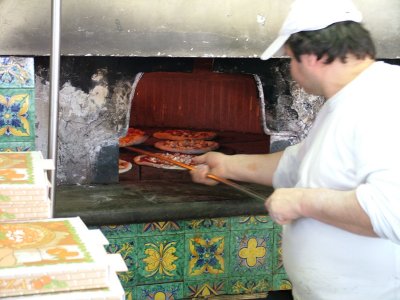 e6 Pompeii pizza.jpg