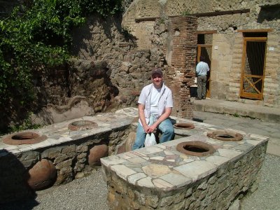 g3 Herculaneum bar.jpg