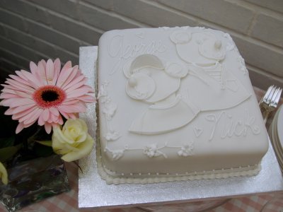 g Gay Wedding Cake
